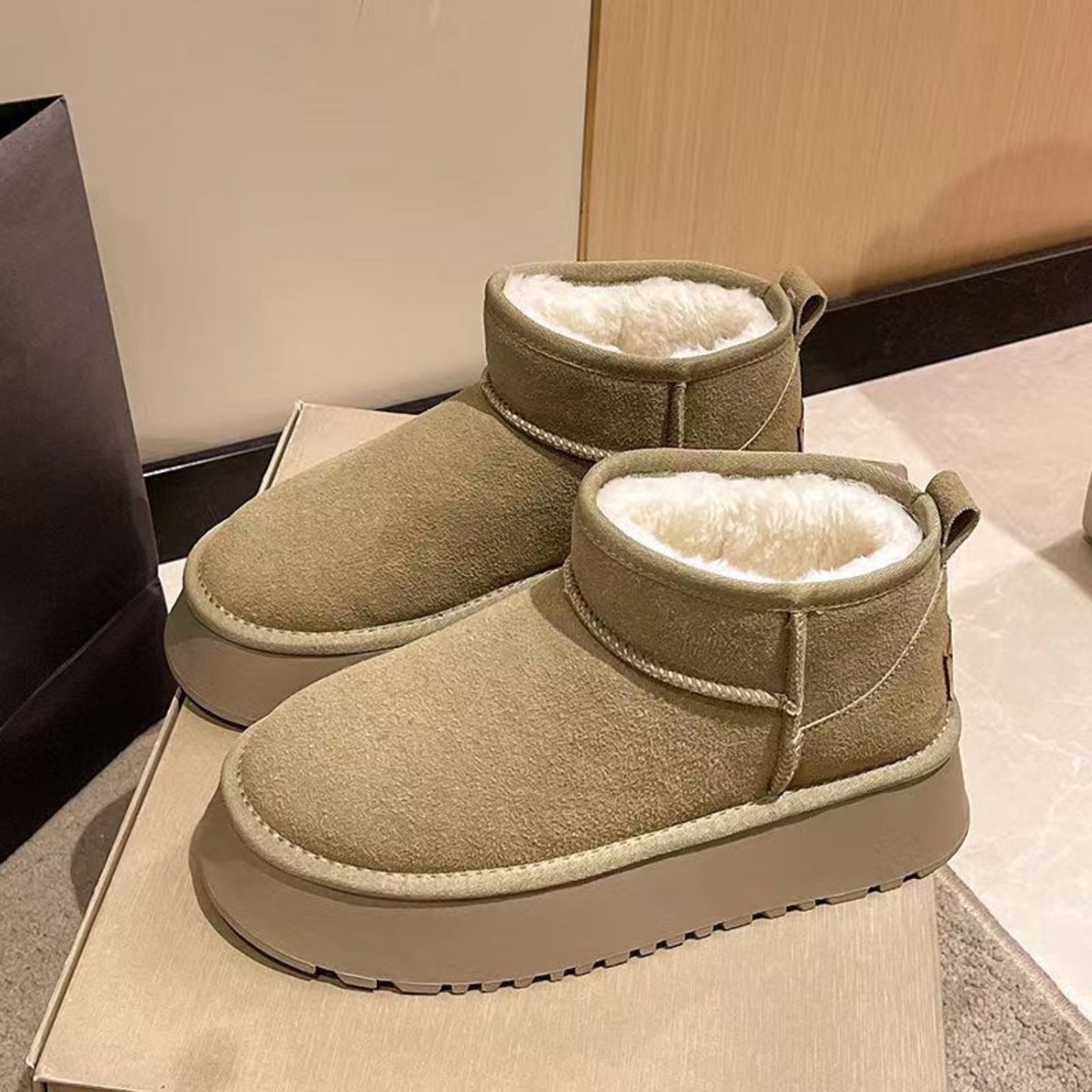 Mini botas con plataforma gruesa y forro polar