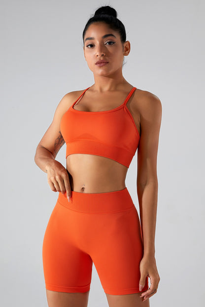 Camisole active à fines bretelles entrecroisées