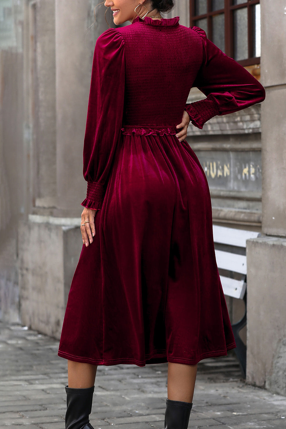 Robe midi smockée à manches lanternes