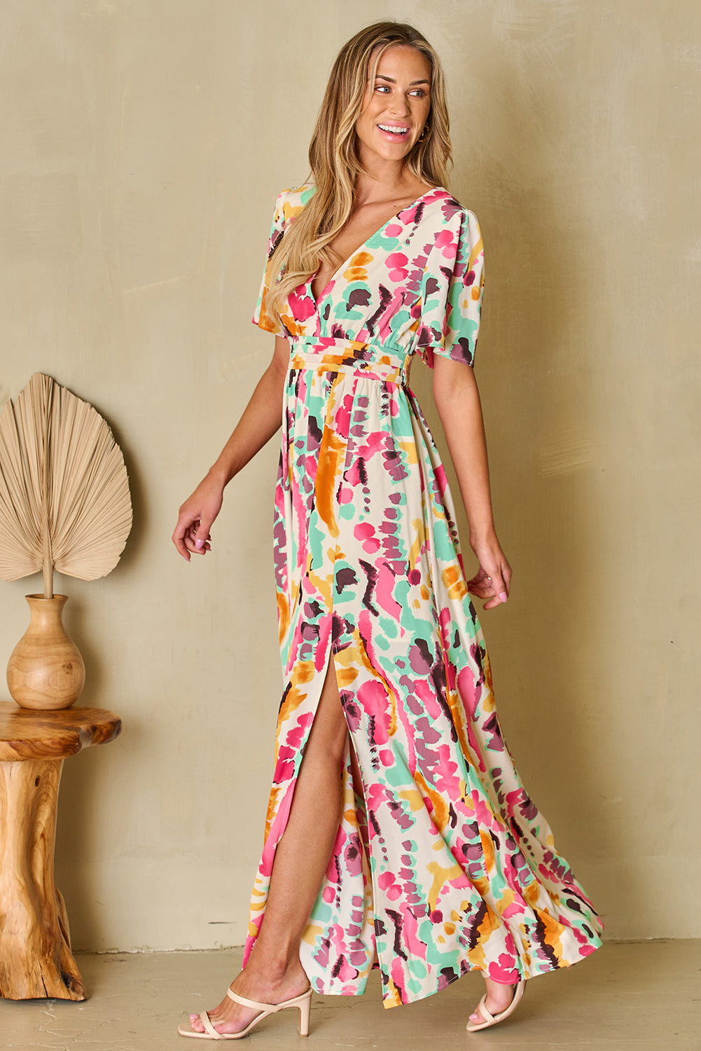 Robe longue à manches courtes et surplis imprimé fendu